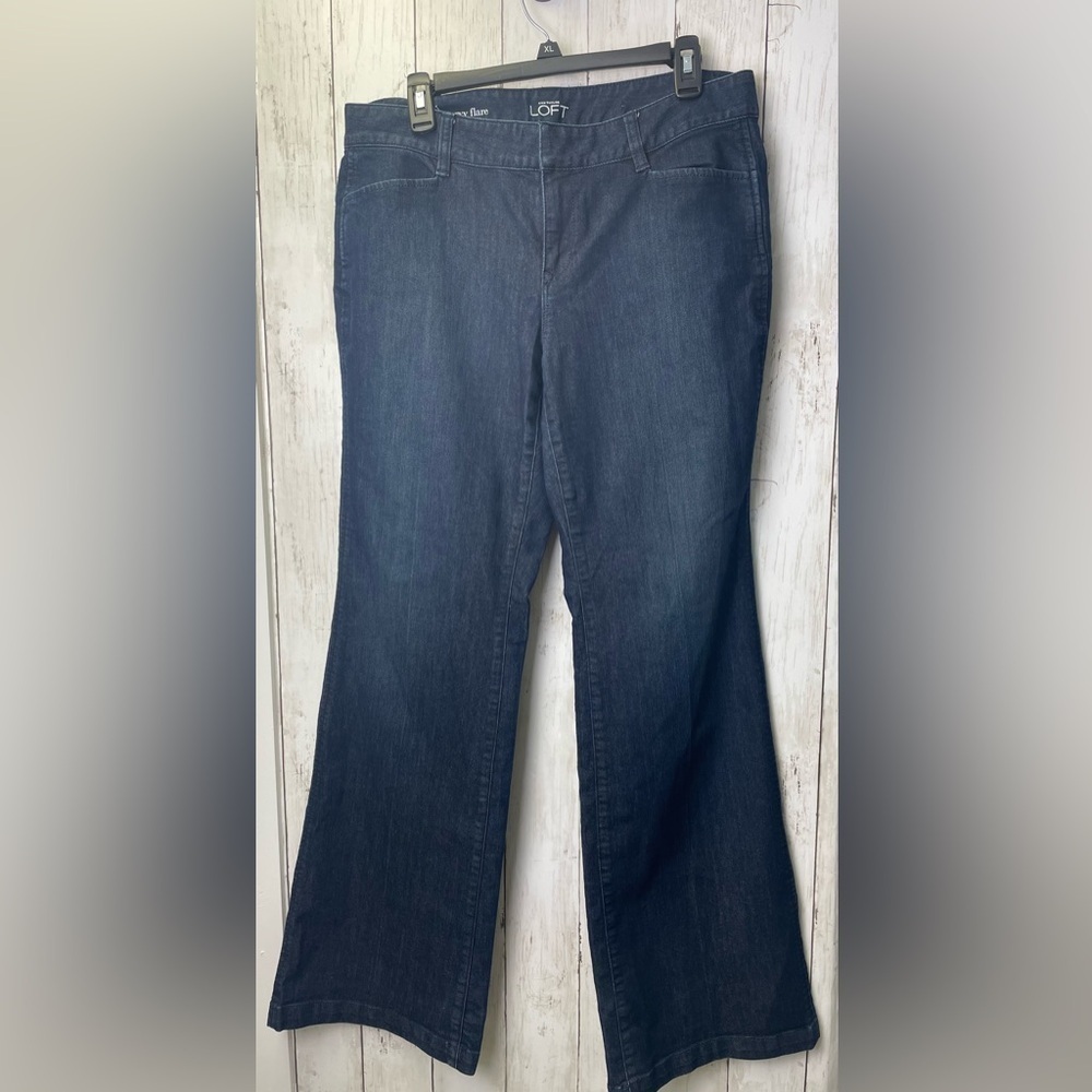 Loft Women's curvy flare Blue Jeans   Size 10